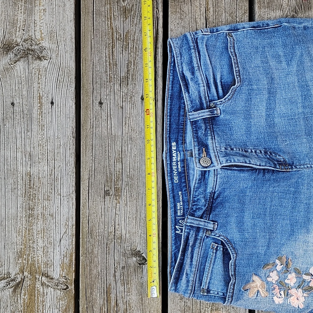 Denver Hayes Embroidered Blue Jeans Mia Curve Tech Mid Rise - Picture 11 of 13